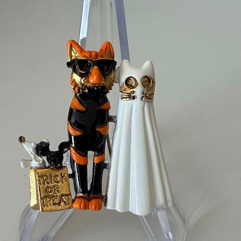 Vintage AJC Figural Halloween Brooch